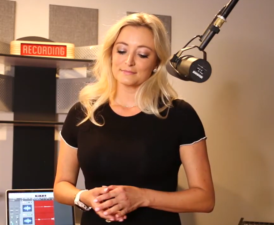 Singing Thumbnail